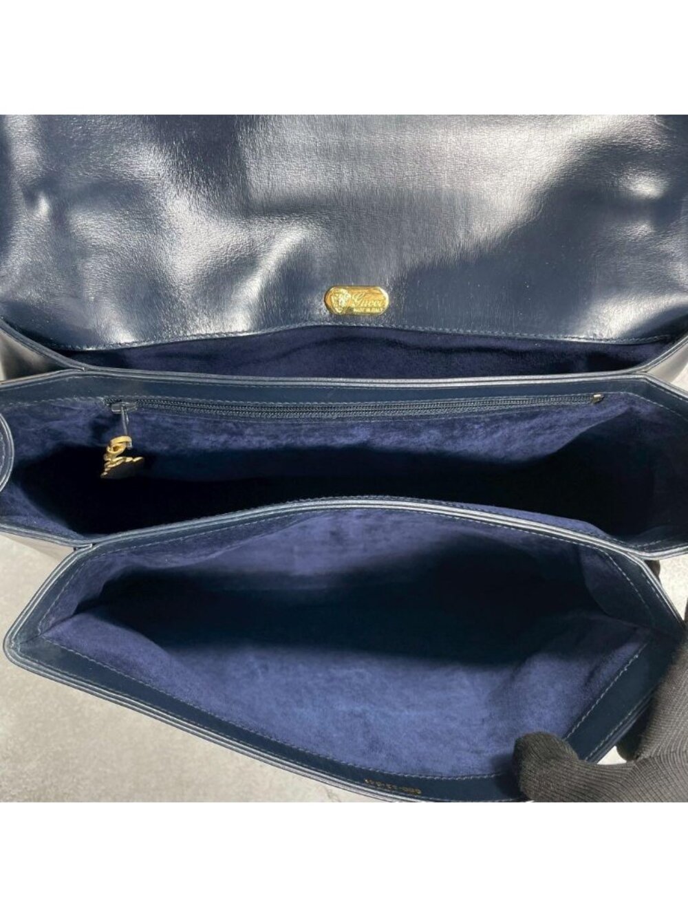 Gucci Handbag Turnlock Navy Gold Leather - Picture 5 of 10